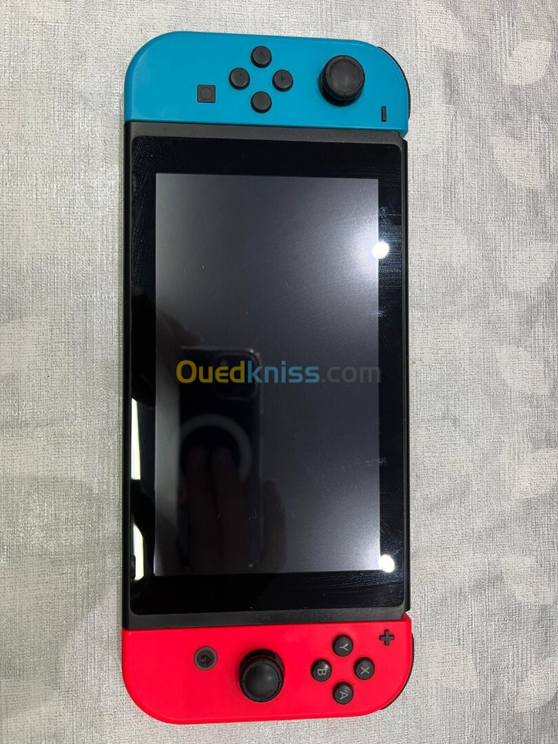 Console switch Nintendo très peu servi