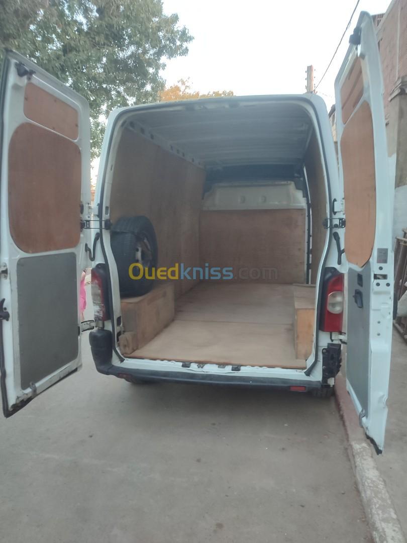 Renault master 2009