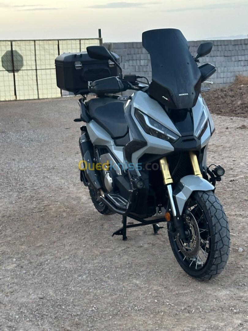 XADV Honda 2022