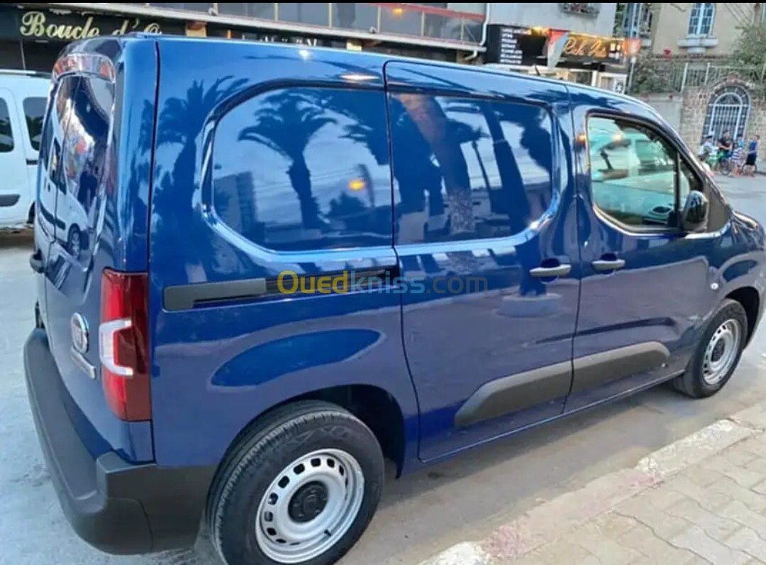 Fiat Doblo 2024 italien