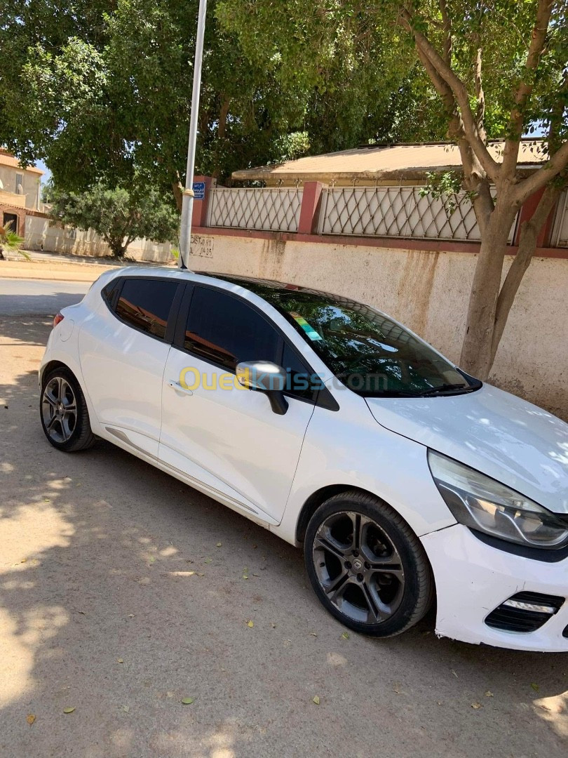 Renault Clio 4 2015 GT Line +