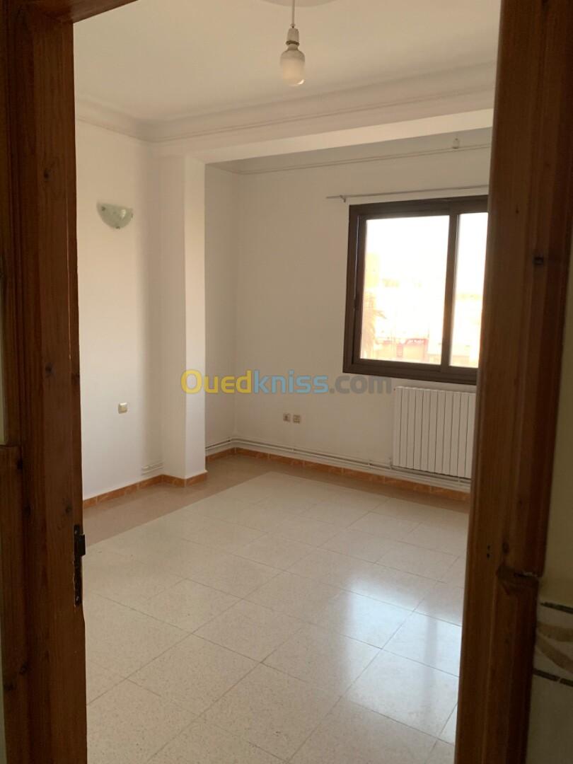 Location Appartement F3 Alger Draria