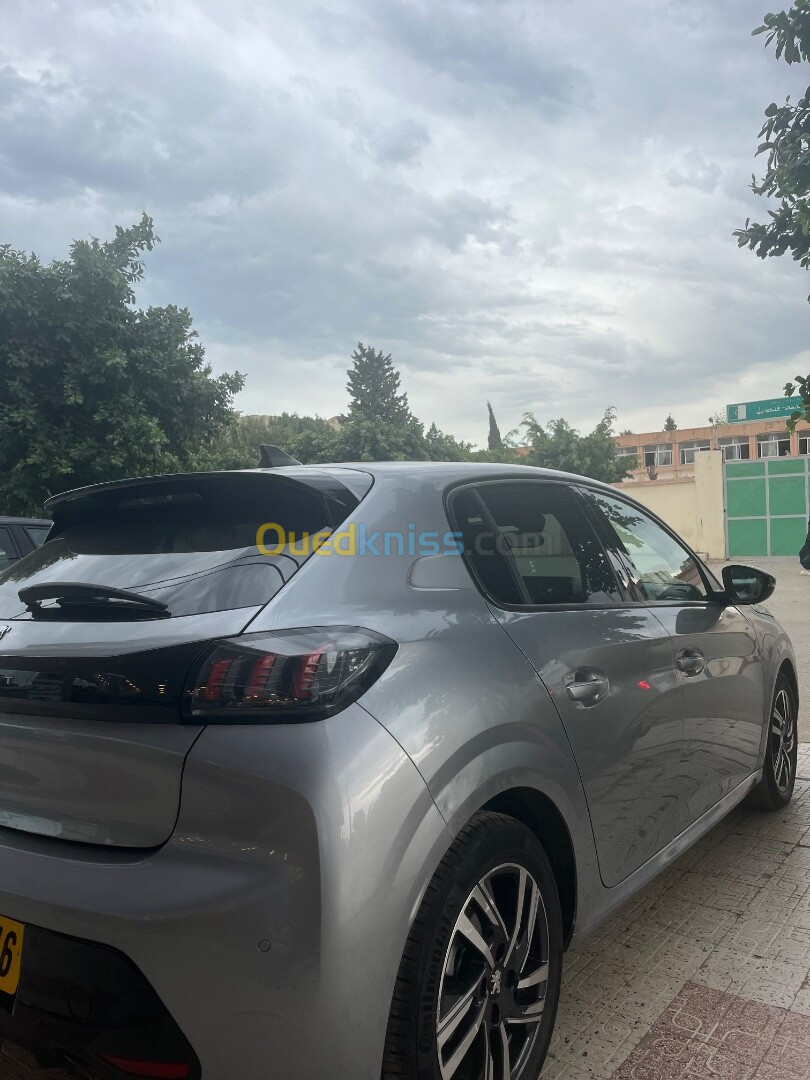 Peugeot 208 2023 Allure