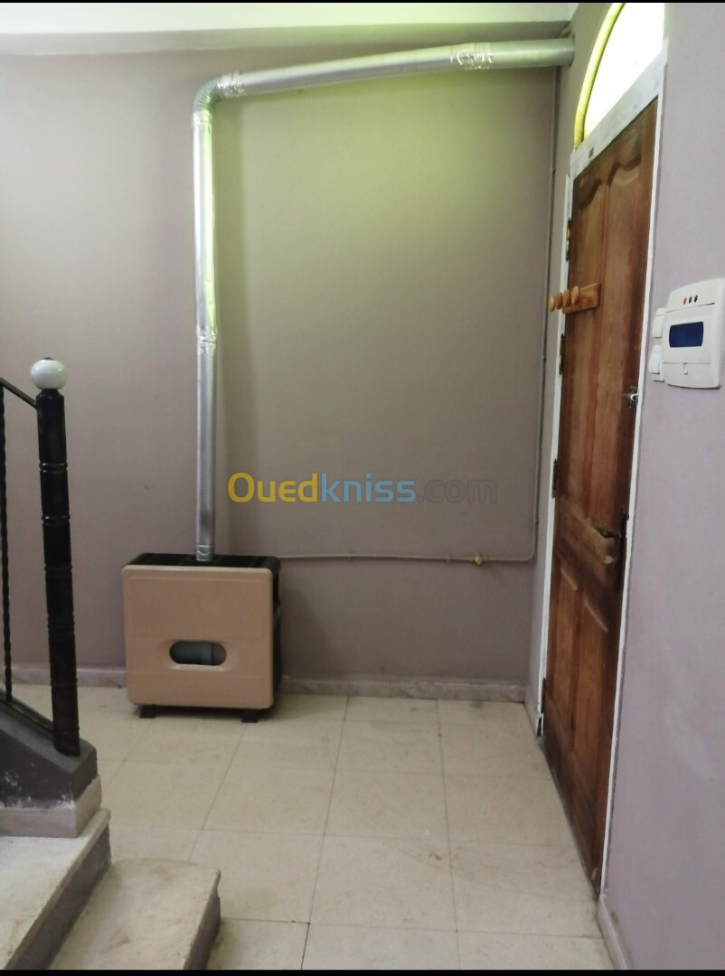 Location Niveau De Villa F3 Alger El mouradia