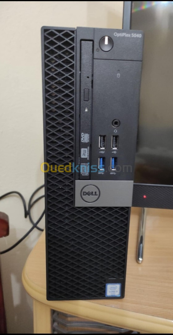 DELL Optiplex 5040 SFF Win 10 Pro CPU i3-6100 @ 3.7 Ghz RAM 8GO SSD 250Go  + HDD 500 Go