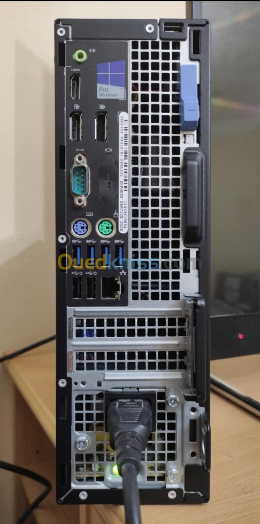 DELL Optiplex 5040 SFF Win 10 Pro CPU i3-6100 @ 3.7 Ghz RAM 8GO SSD 250Go  + HDD 500 Go