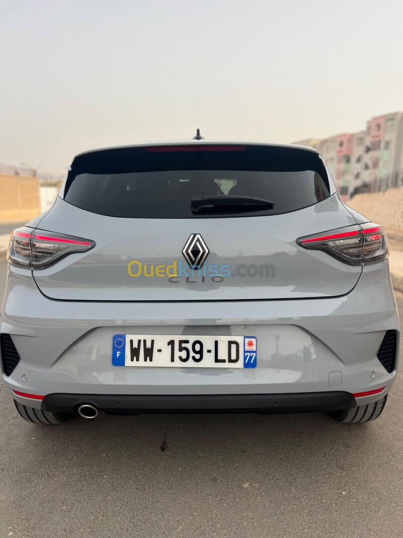 Renault Clio 2024 