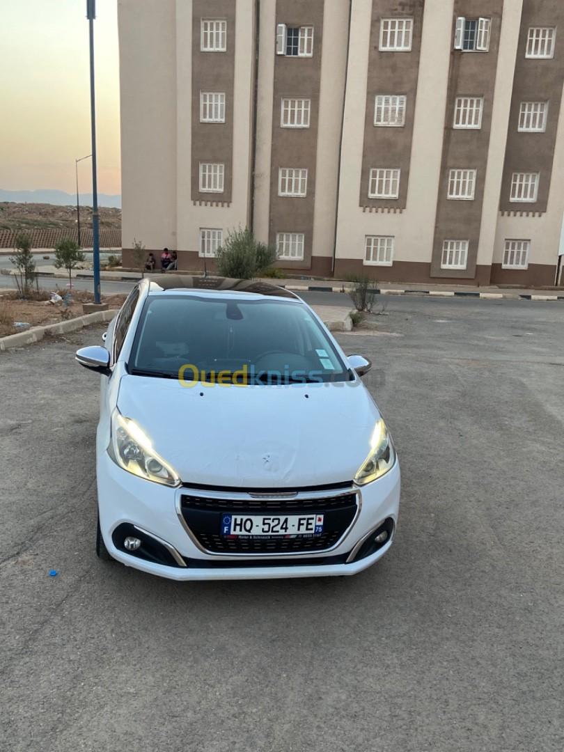 Peugeot 208 2015 Access Facelift