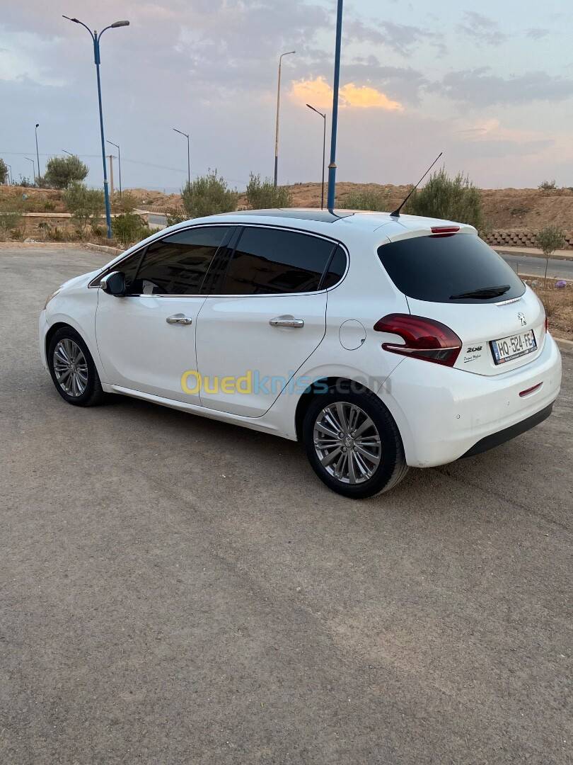 Peugeot 208 2015 Allure Facelift