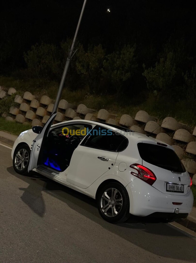 Peugeot 208 2014 208