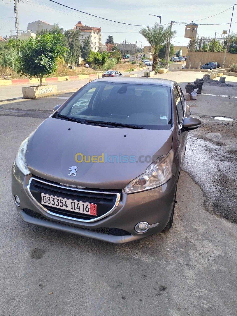 Peugeot 208 2014 208