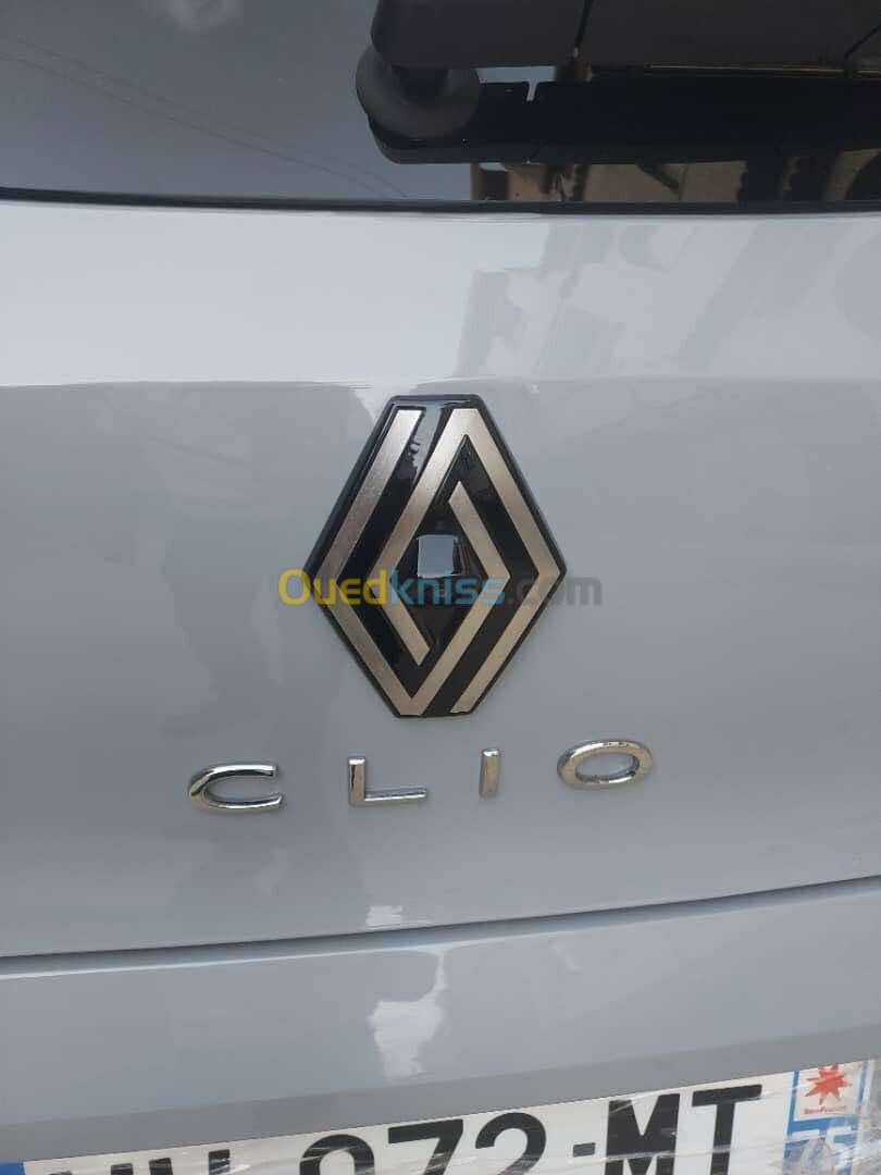 Renault Clio5 2024 