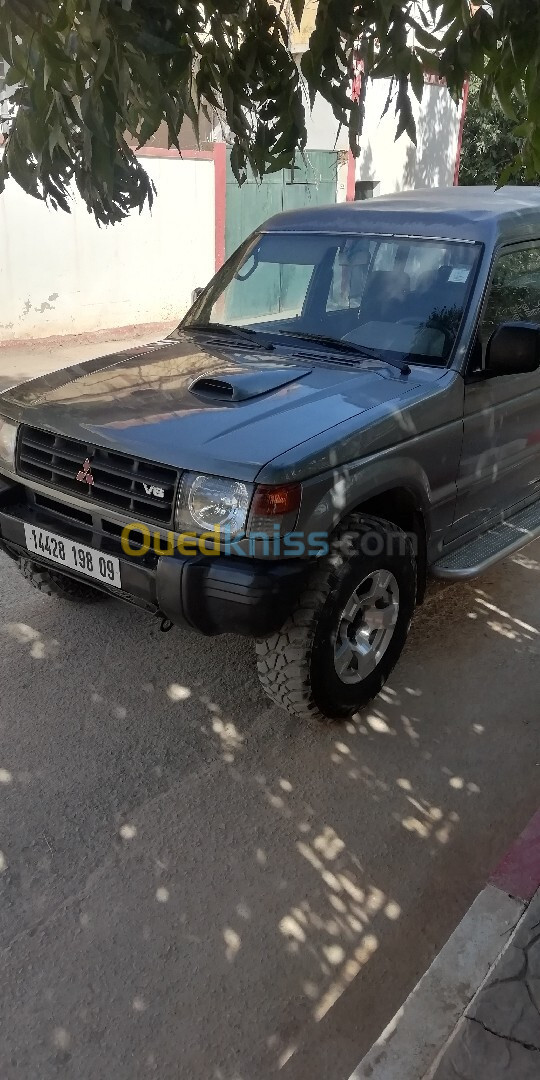 Mitsubishi Pajero Court 1998 Pajero Court