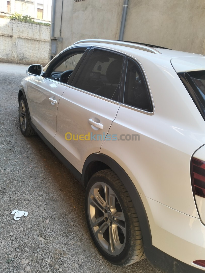 Audi Q3 2012 Off Road