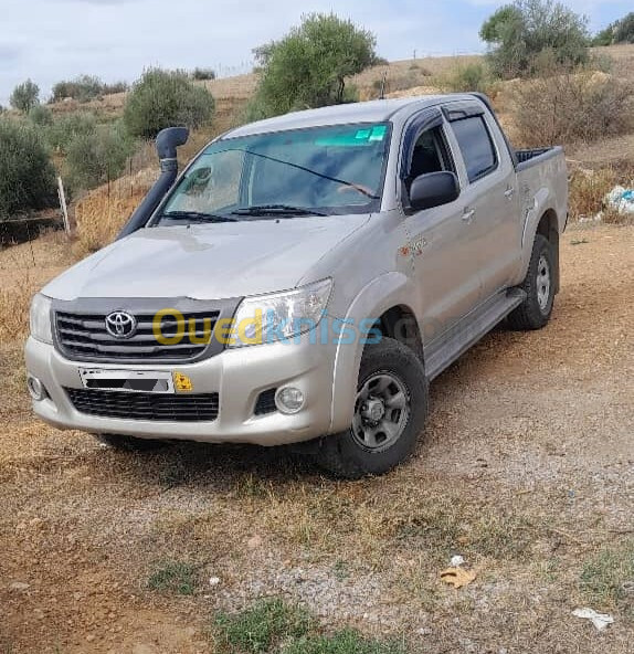 Toyota Hilux 2015 LEGEND DC 4x4