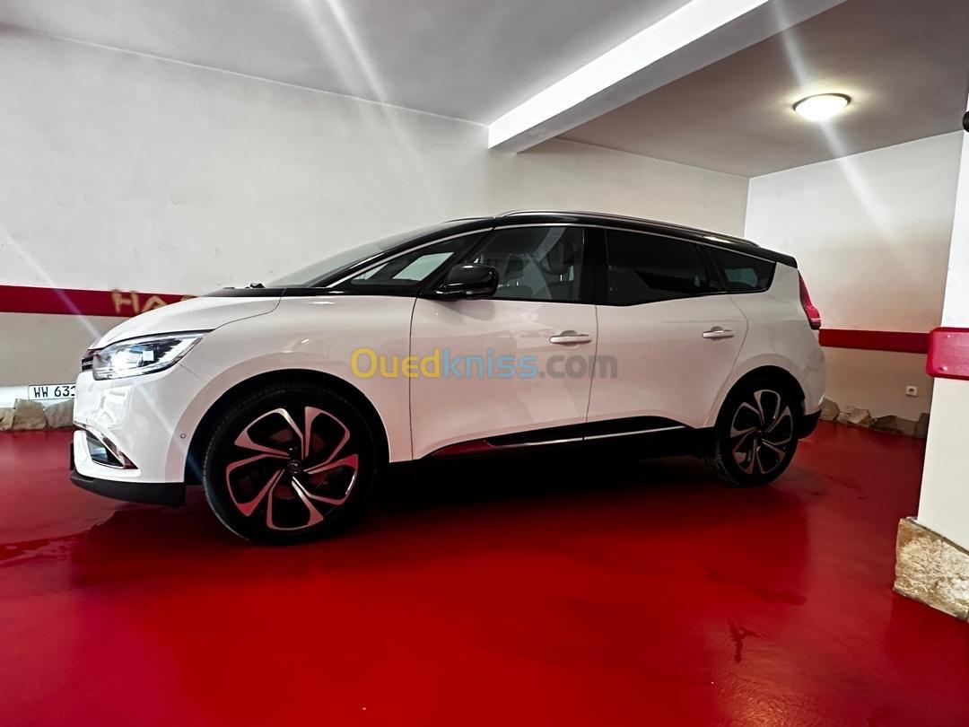 Renault Grand Scenic 2023 Executive