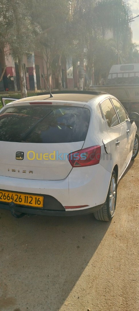 Seat Ibiza 2012 Fully +Toit ouvrant