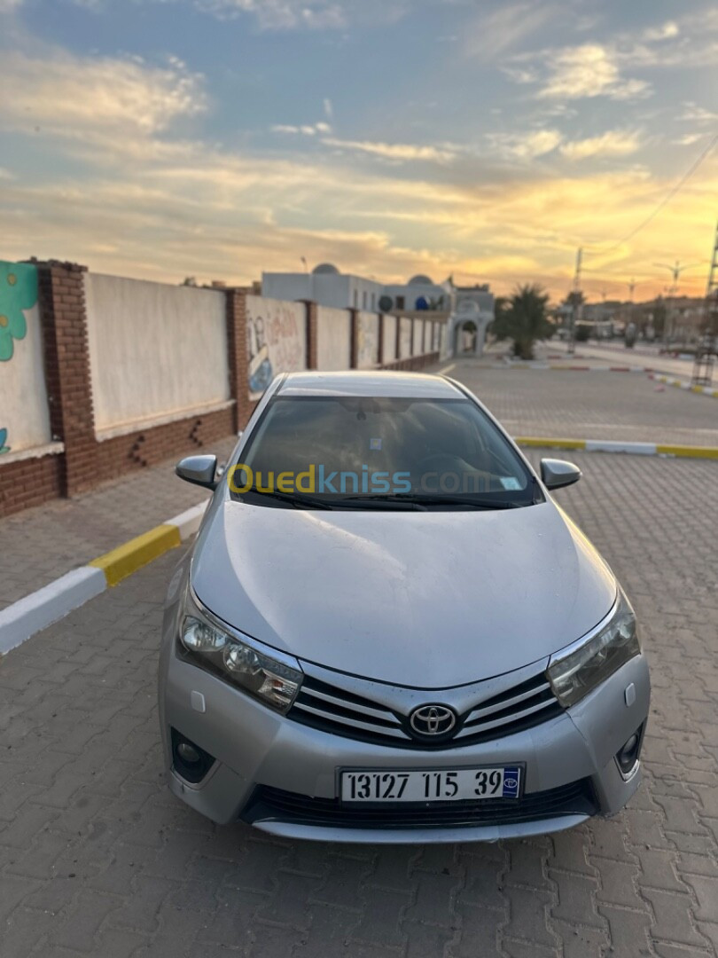 Toyota Corolla 2015 high grade