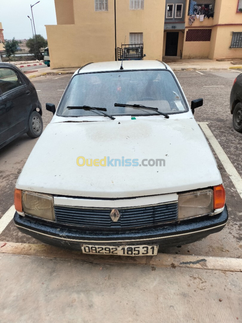 Renault 18 1985 18