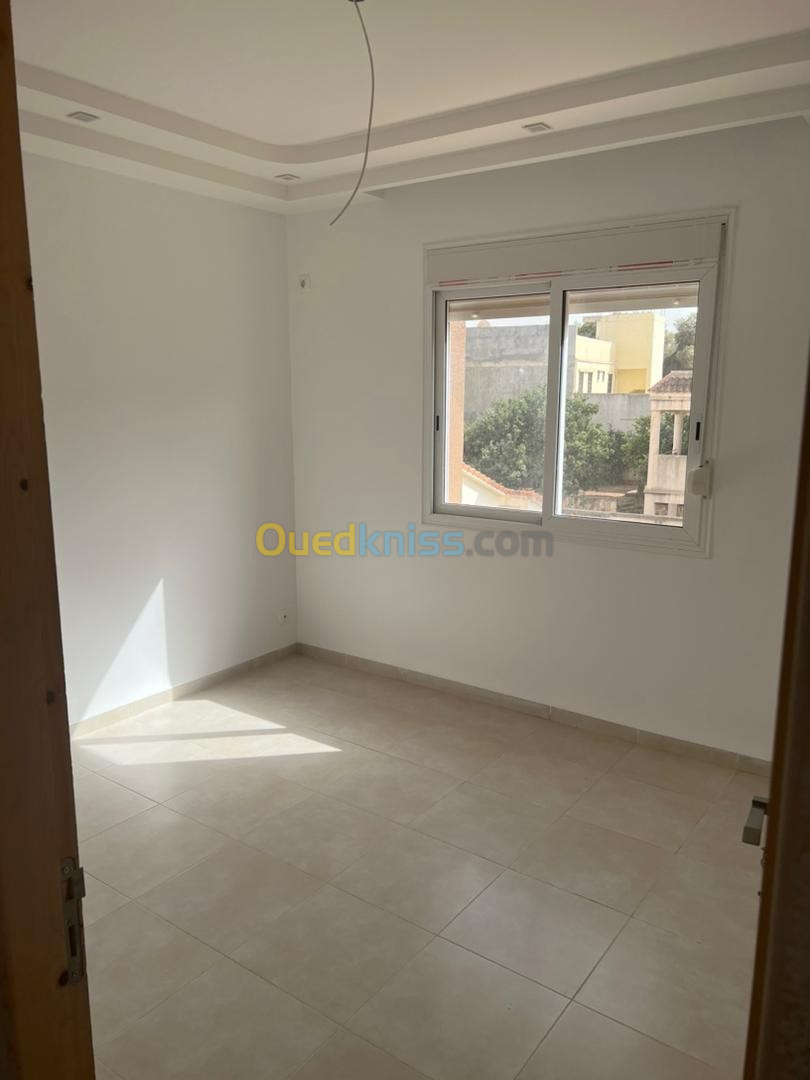 Location Niveau De Villa F4 Alger Birkhadem