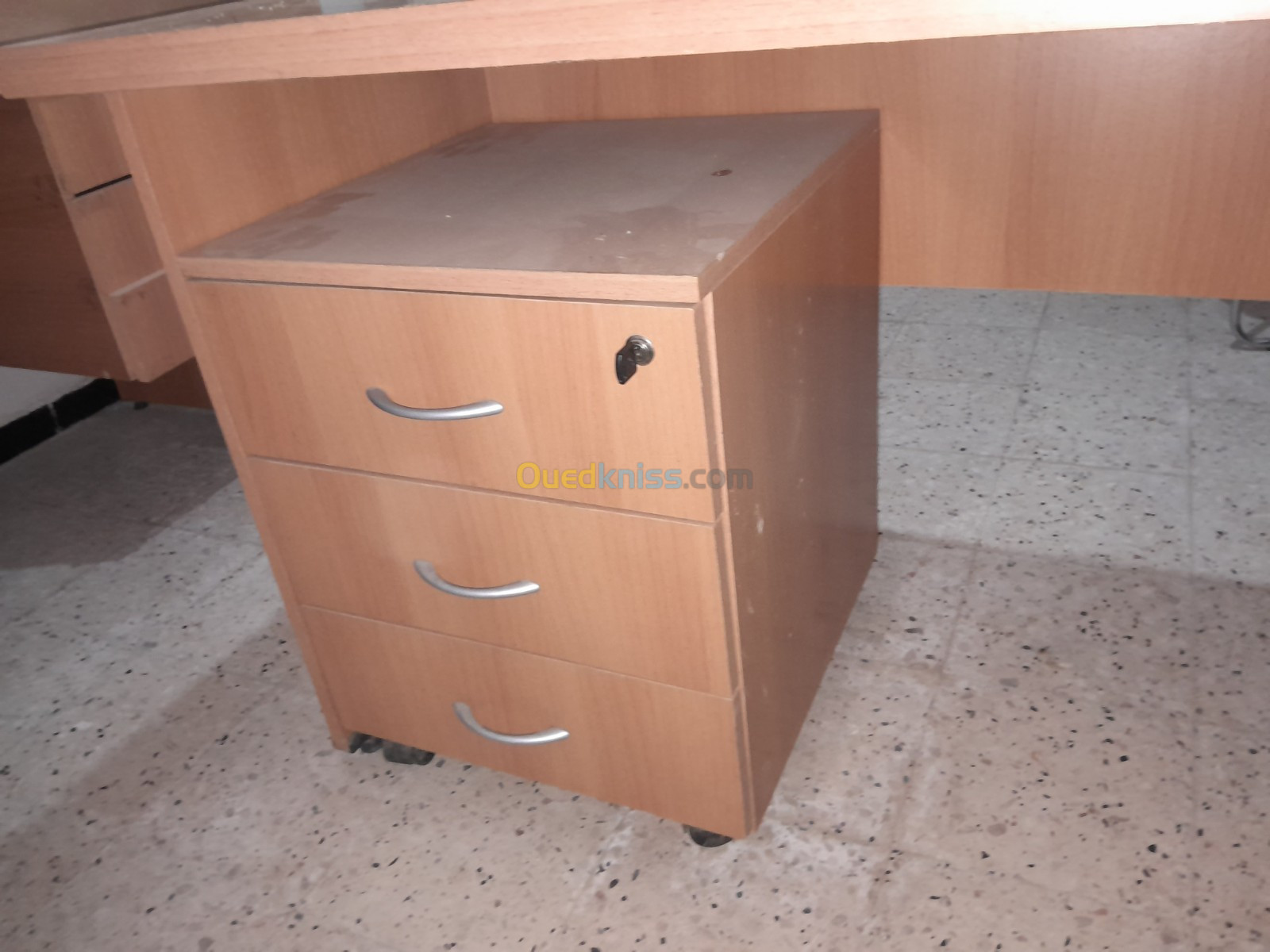 BUREAUX EN MDF