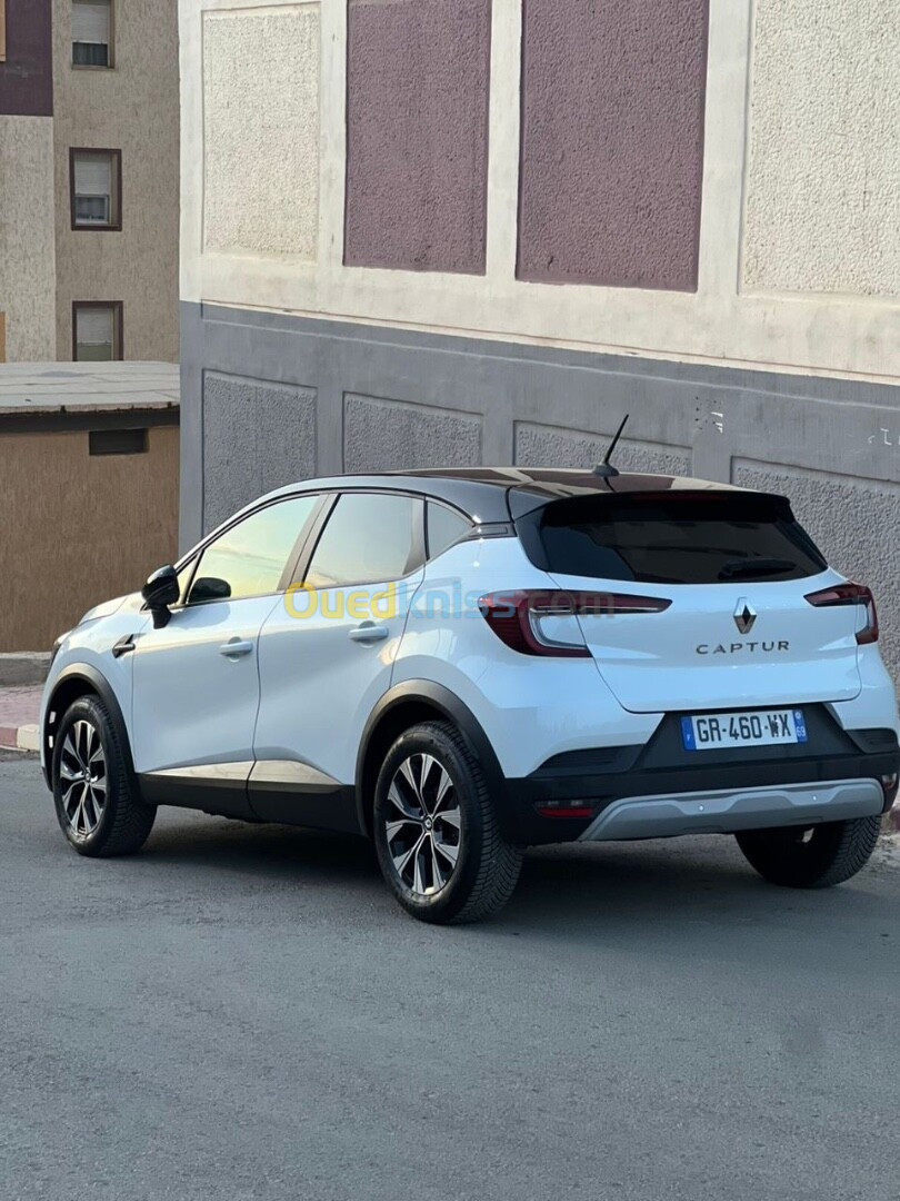 Renault Captur / Clio 5 gpl 2023 Full options