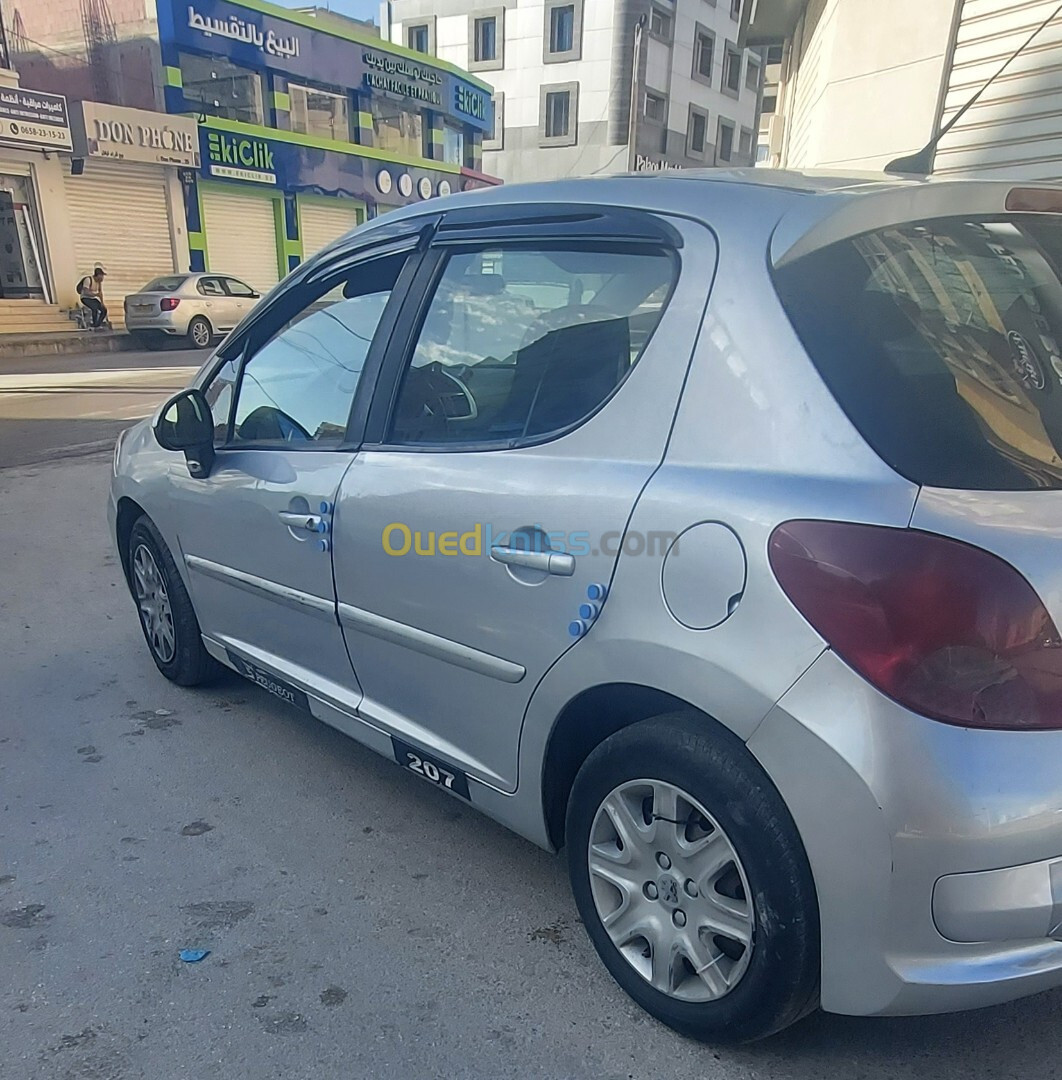 Peugeot 207 2008 207