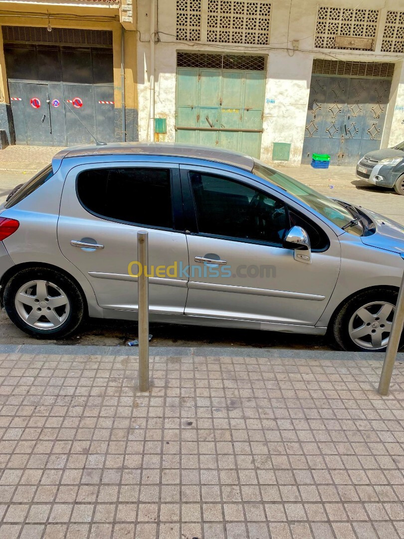 Peugeot 207 2008 207