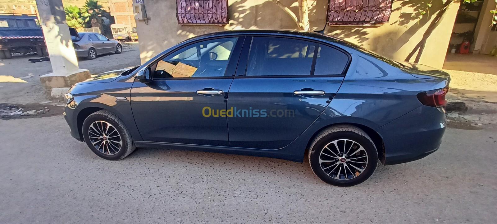 Fiat Tipo irban plus 2024 