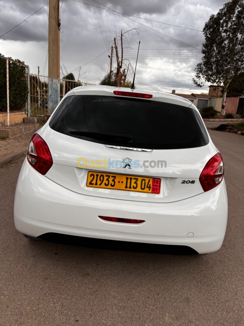 Peugeot 208 2013 