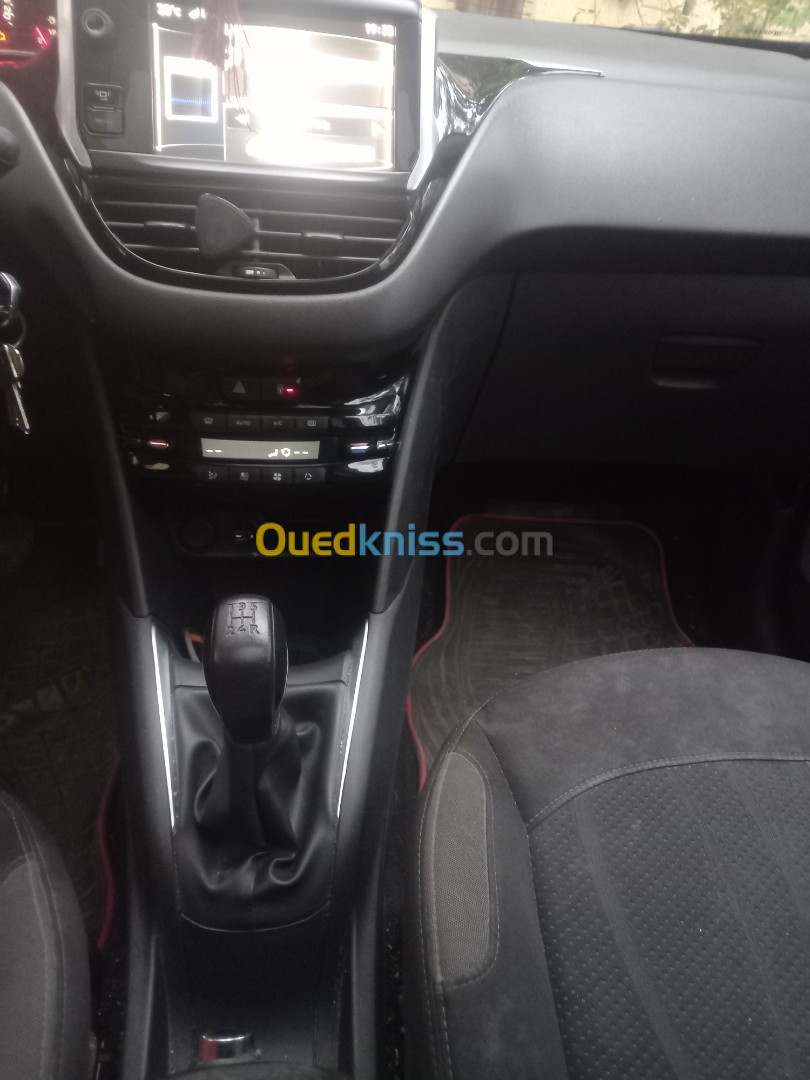 Peugeot 208 2013 Allure