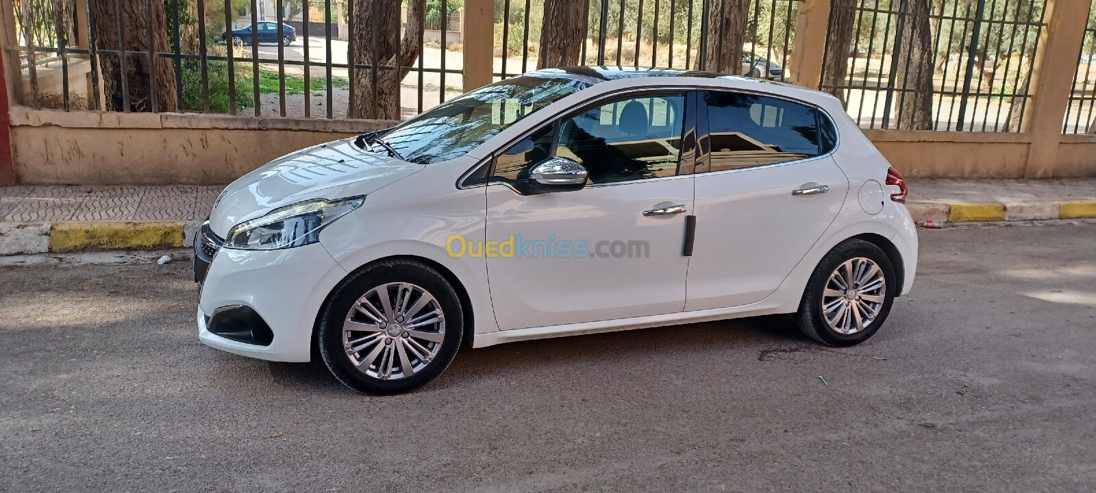 Peugeot 208 2019 Allure Facelift