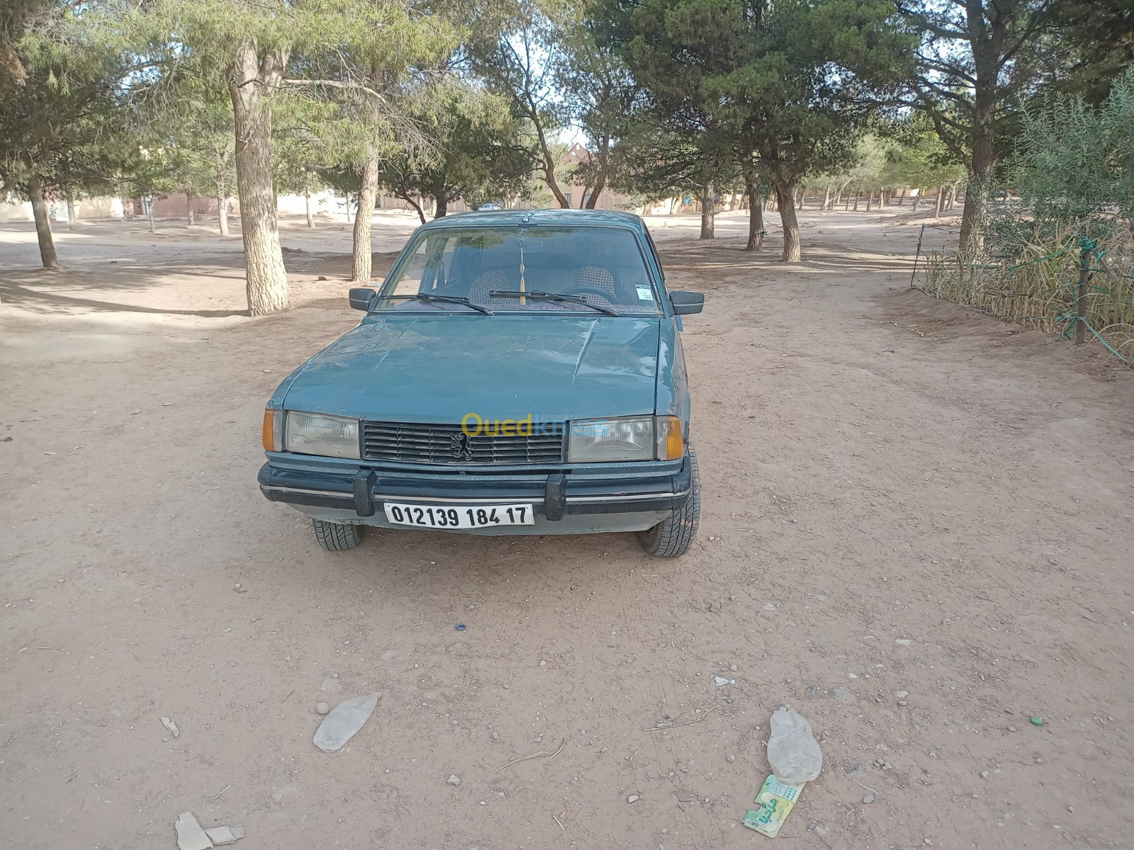 Peugeot 305 1984 305