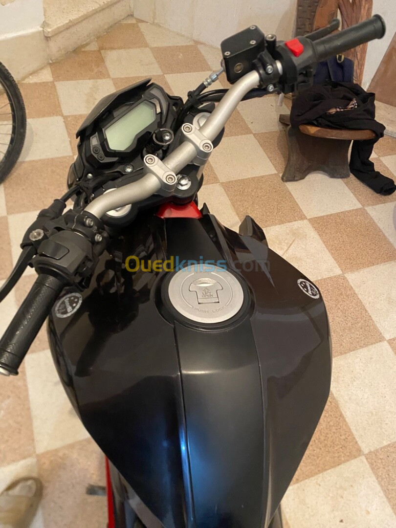 Benelli tnt 150 2021