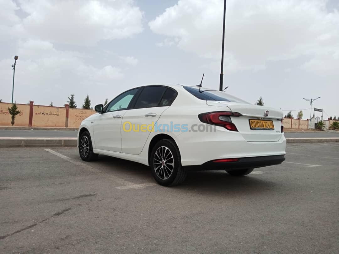 Fiat tipo 2024 