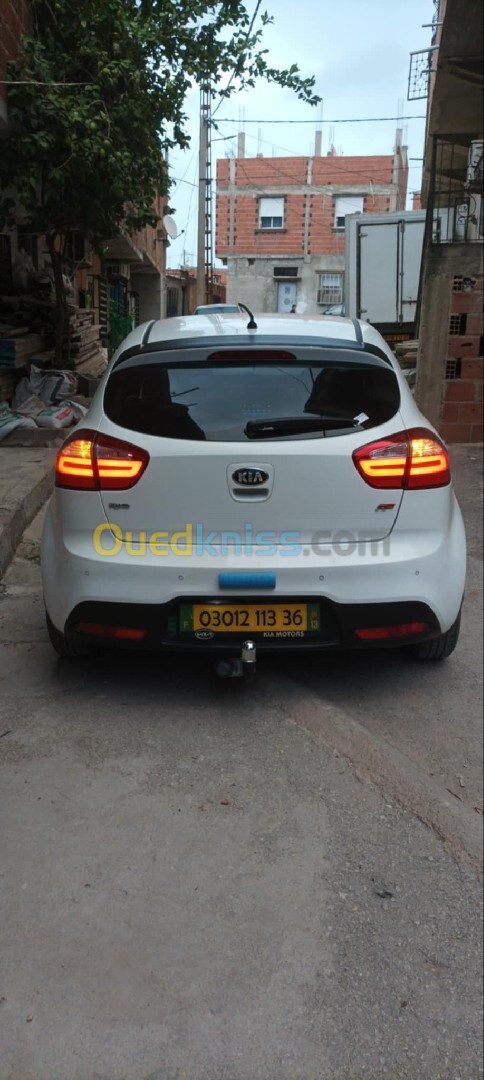 Kia Rio 5 portes 2013 Funny