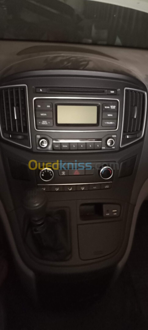 Hyundai H1 2019 Vitré 6 places