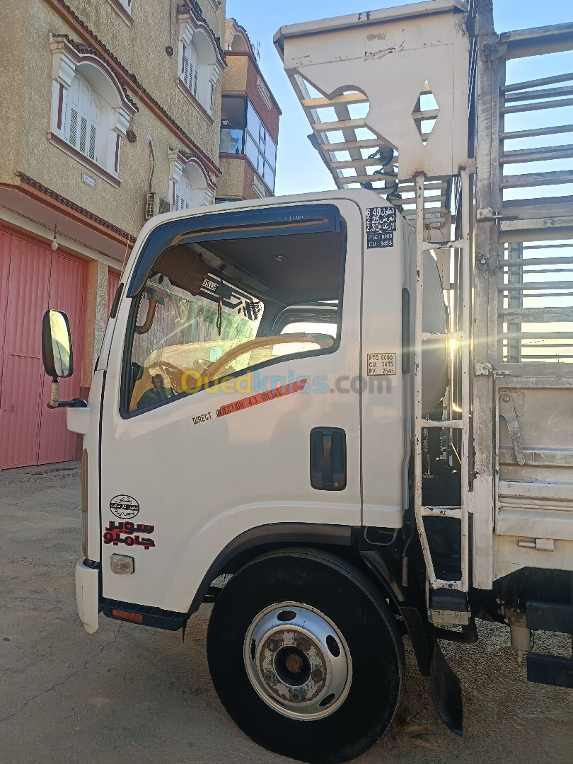 NPR Isuzu 2014