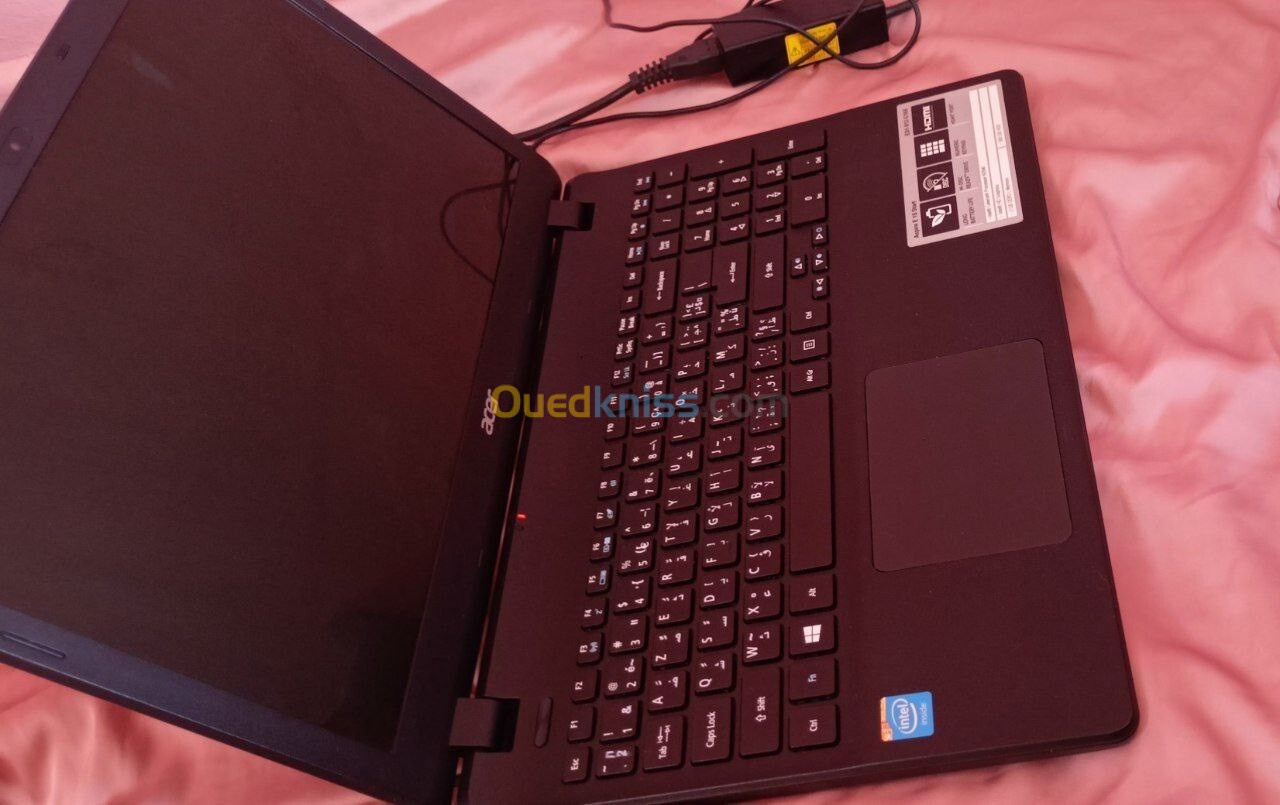 كمبيوتر محمول Acer Aspire ES1-512