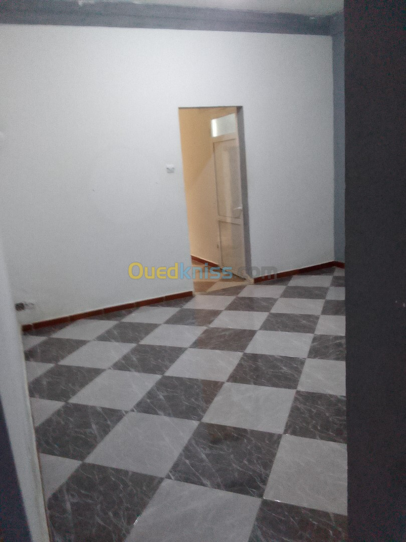 Location Appartement F2 Alger Saoula