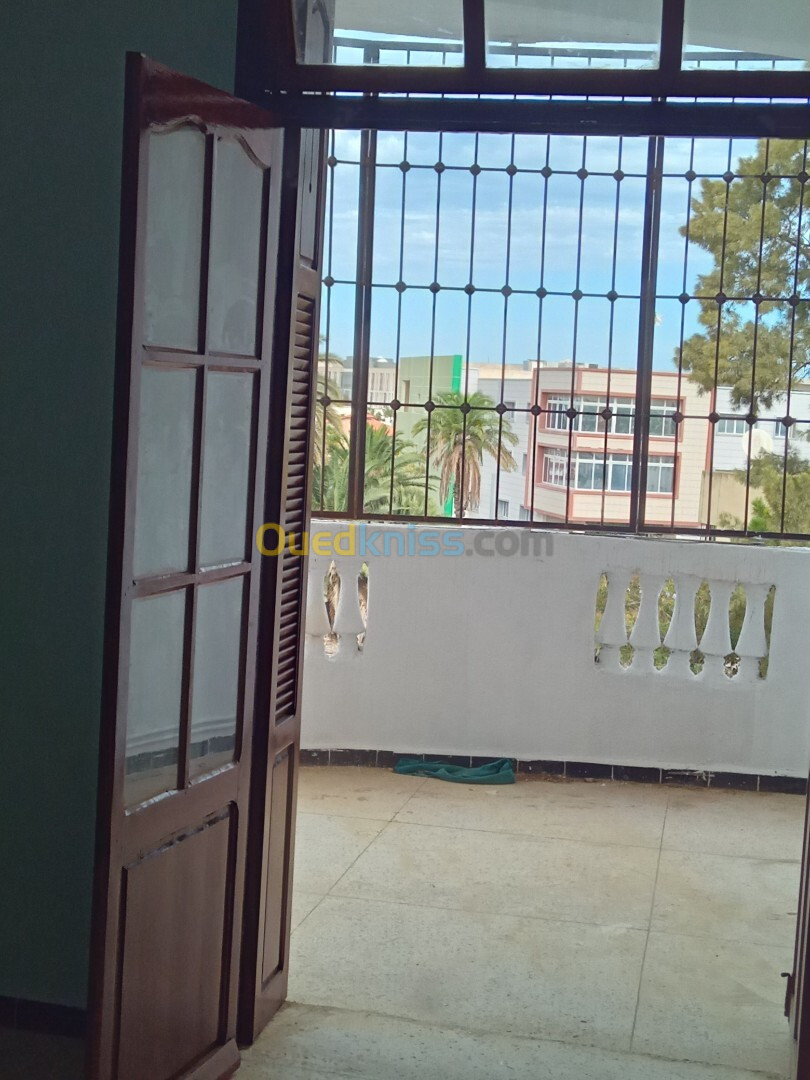 Location Appartement F03 Alger Kouba