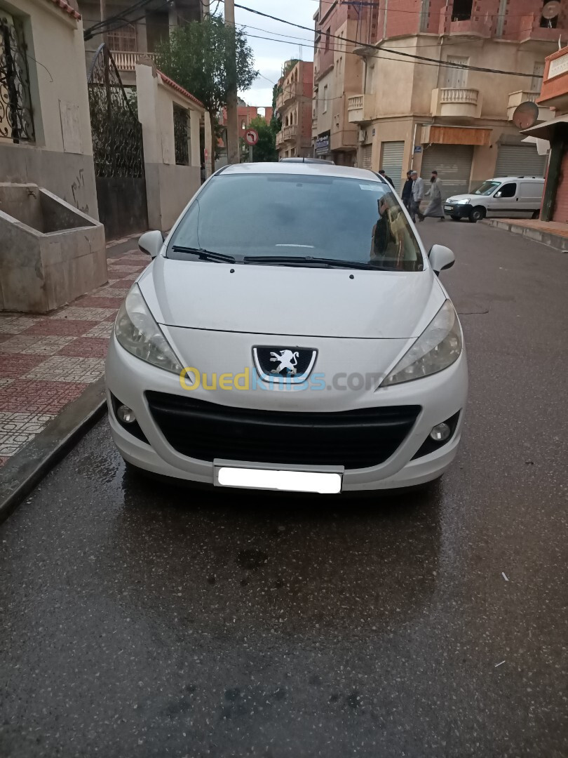 Peugeot 207 2013 