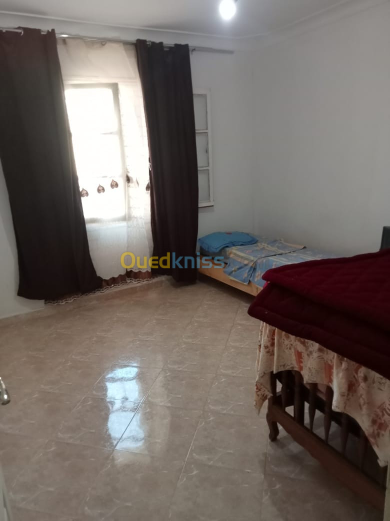 Location vacances Appartement F3 Mostaganem Mostaganem