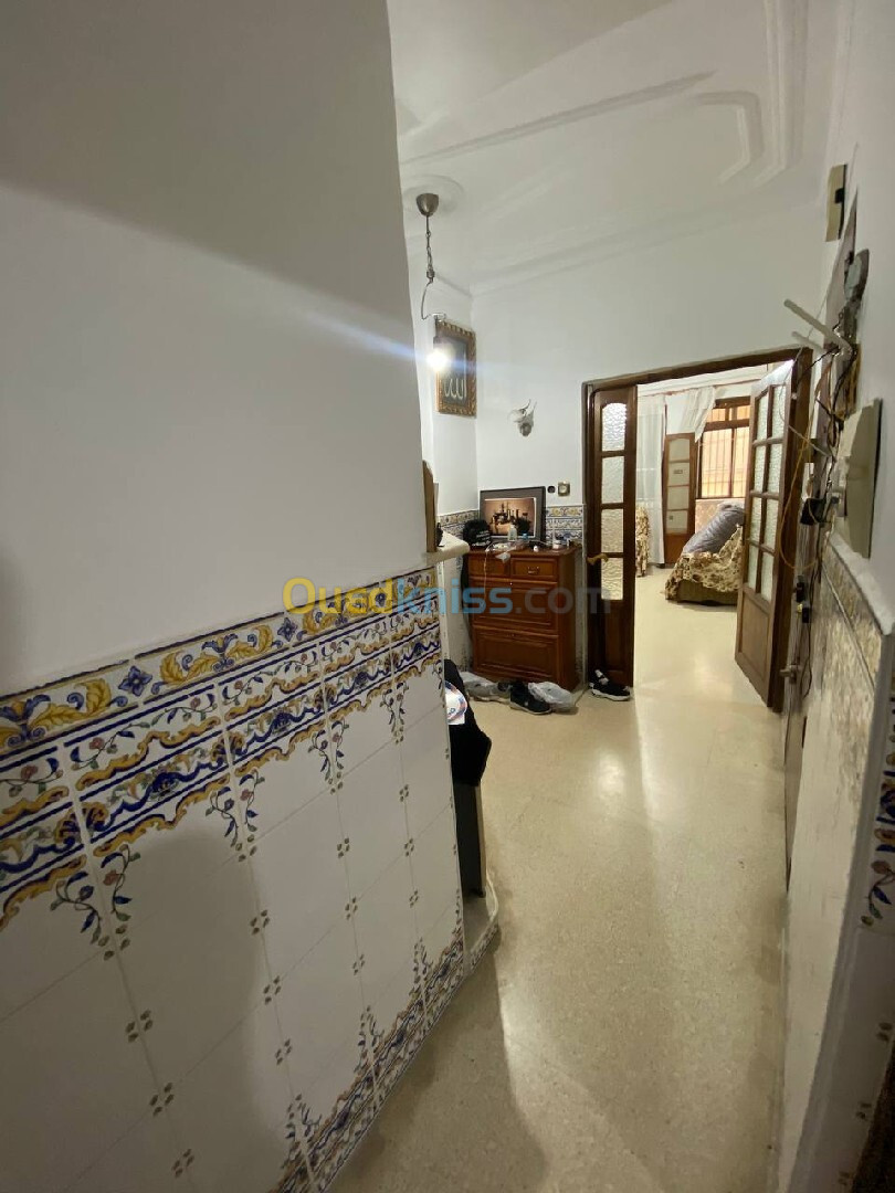 Location Appartement F4 Alger Cheraga