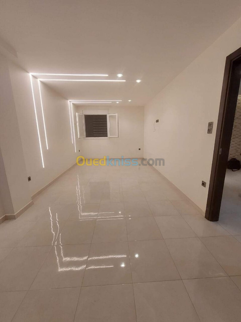 Vente Appartement F5 Alger Bordj el kiffan