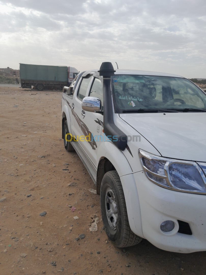 Toyota Hilux 2015 LEGEND DC 4x4