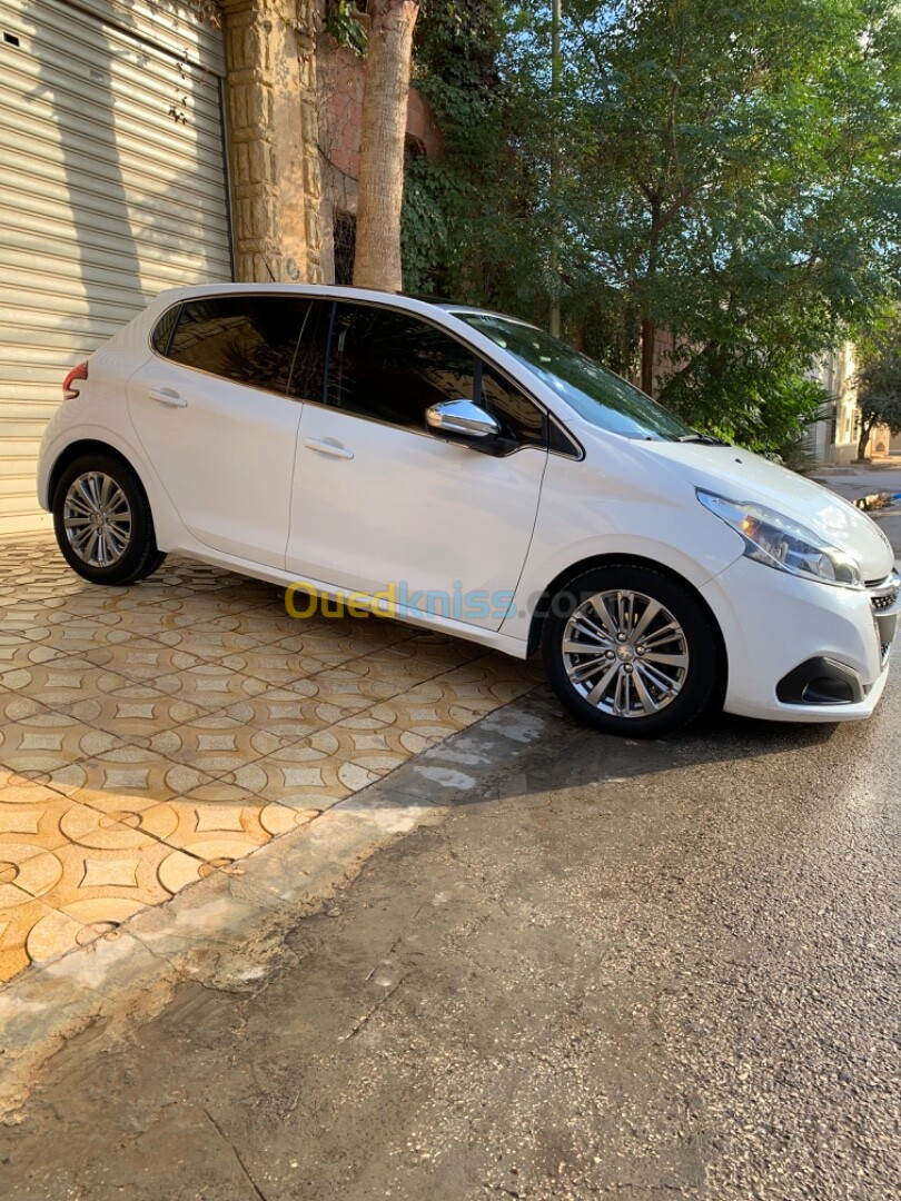 Peugeot 208 2018 Allure Facelift