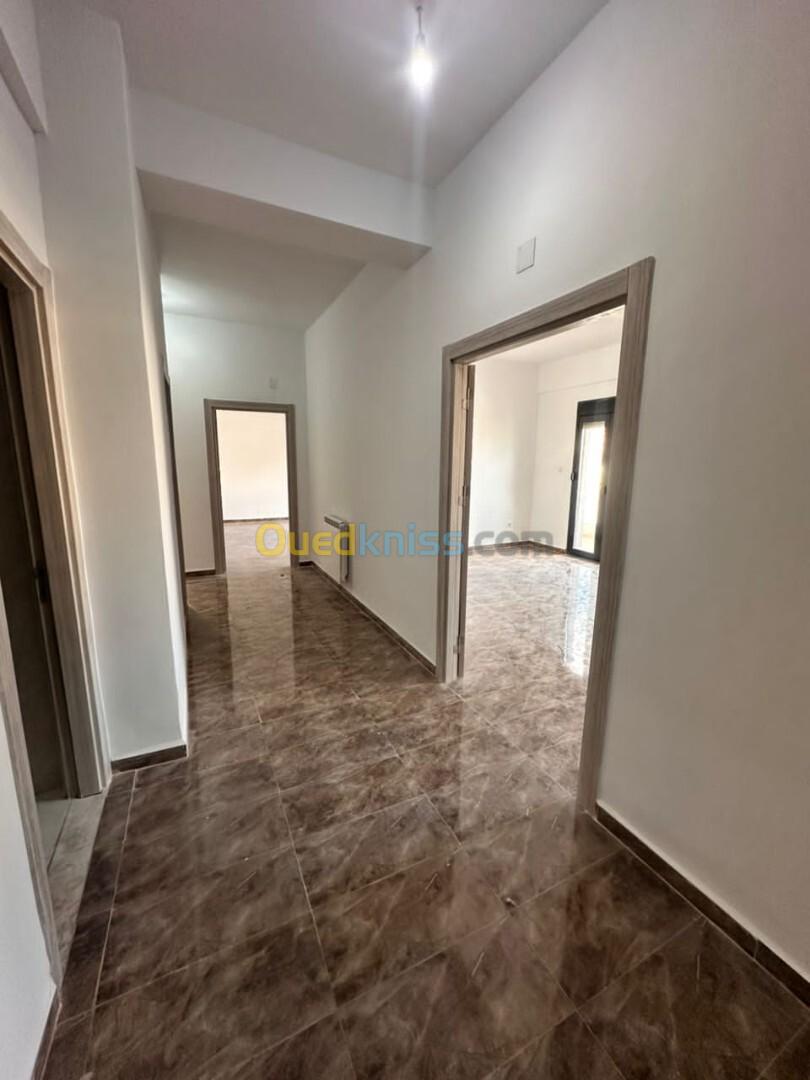 Location Appartement F4 Alger Hydra