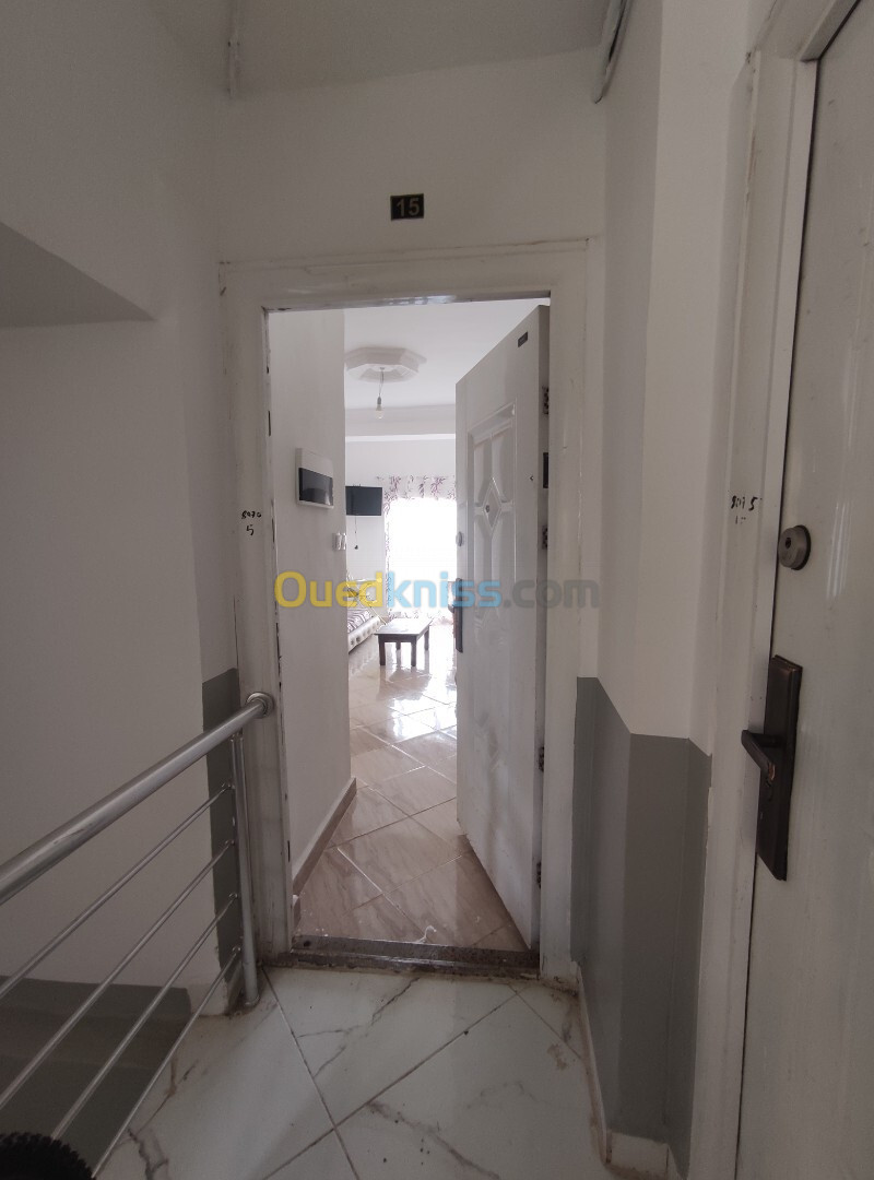 Location Appartement F2 Oran Ain el turck