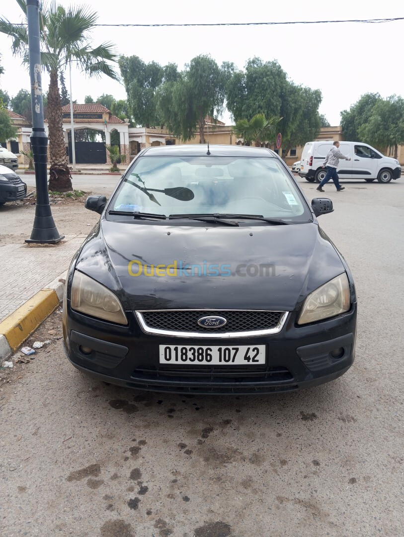 Ford Focus 4 portes 2007 Focus 4 portes